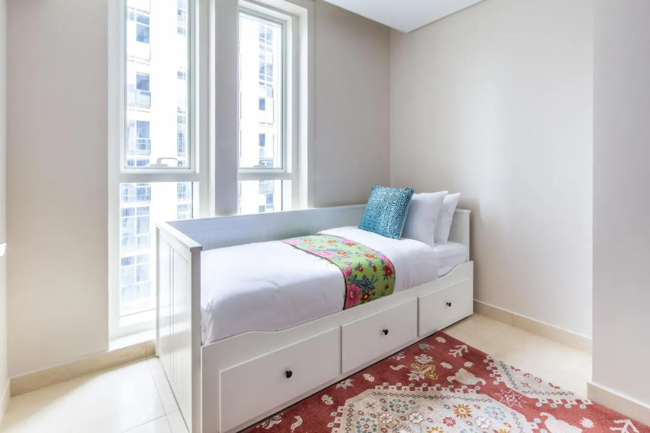 Frank Porter - Mon Reve Dubai Apartment